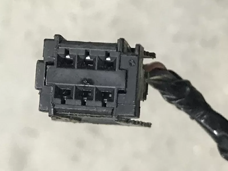 Бу разъём фишка Renault 6 pin,  197614
