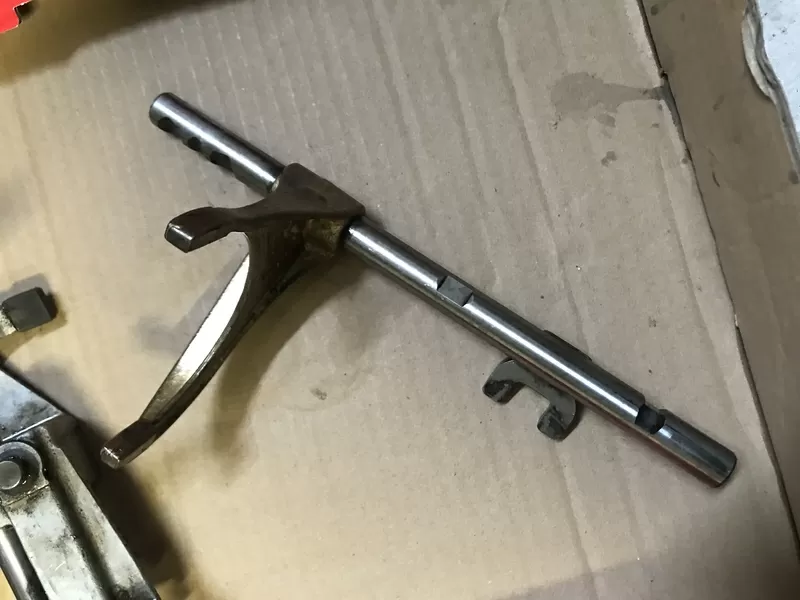 Бу вилка включения 3-4 передачи КПП JC5 7700850698 Renault Laguna 1,  Megane 1,  Kangoo 1,  Clio 2 2