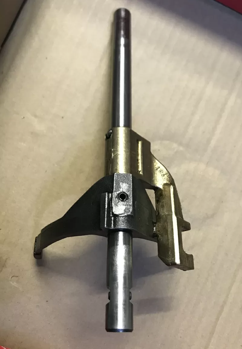 Бу вилка включения 1-2 передачи КПП JC5 8200177391 Renault Laguna 1,  Megane 1,  Kangoo 1,  Clio 2 2