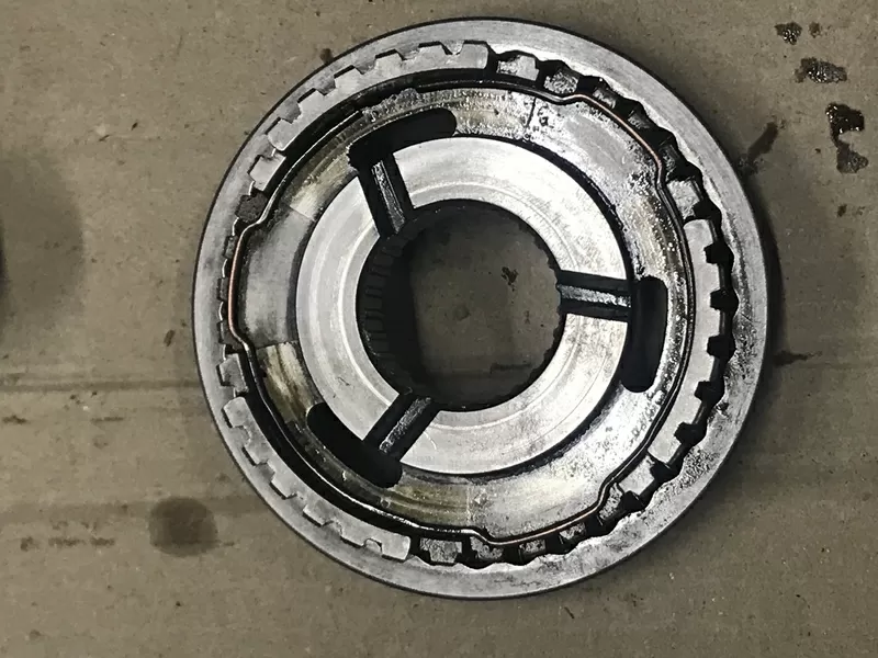 Бу муфта синхронизации 1-2 передачи КПП Renault 7701467940