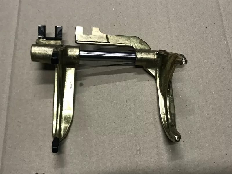 Бу вилка включения 3-4 передачи Renault 8200253733 Trafic Laguna 2