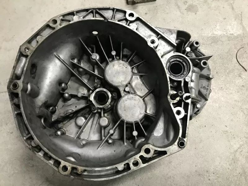 Бу корпус передний Renault Laguna 2,  1.9dci PK6 8200064493 2