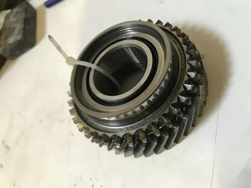 Бу шестерня 4-й передачи 40 зубов КПП PK6 8200184047 Renault Laguna Trafic Master