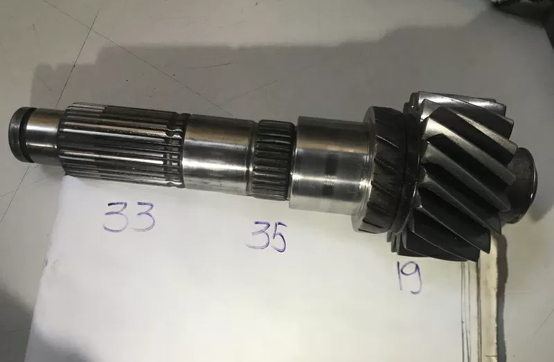 Бу вал вторичный 3-4-задней передачи 6-ст. КПП 19 зубов Renault Laguna 2.