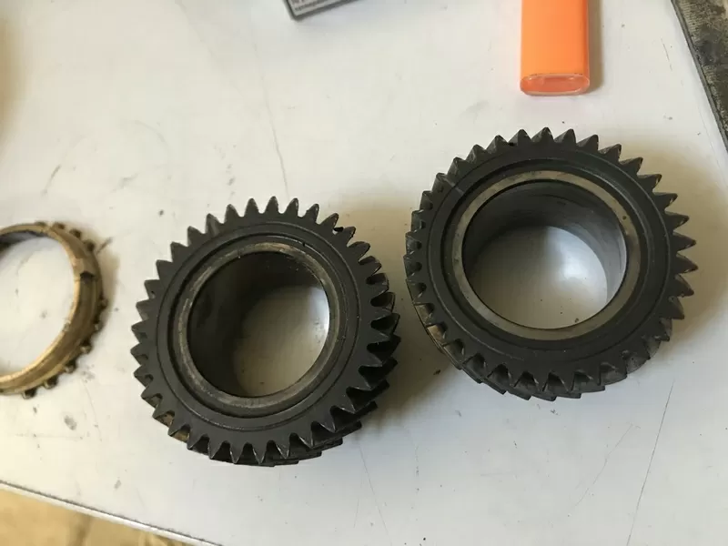 Бу шестерня 4-й передачи 34x35 ведомая Renault 7701715364 Laguna Megane Kangoo