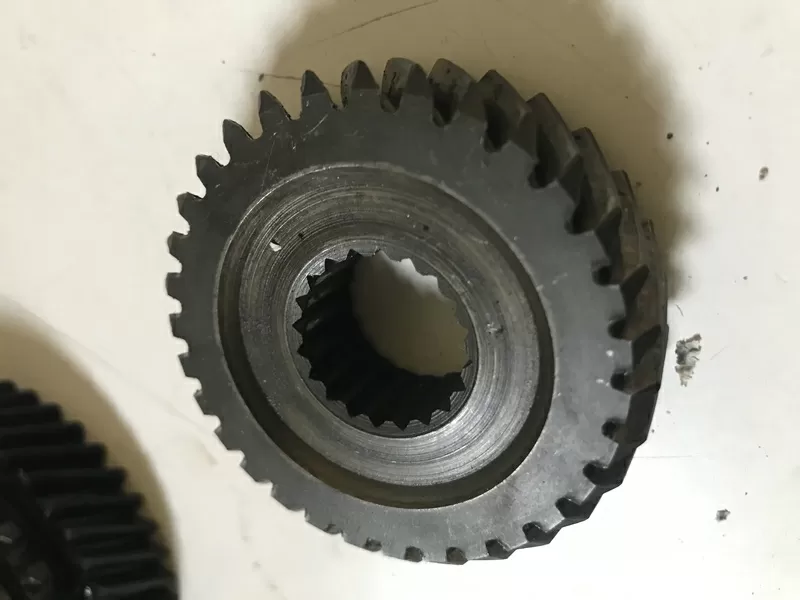 Бу шестерня 5-й передачи 31x39 зуб КПП JR5 Renault 8200607981 Laguna, Scenic, Fluence