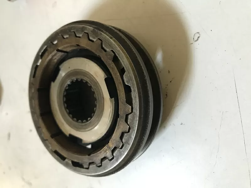 Бу муфта синхронизации 5 передачи КПП JR5 Renault 7701478131