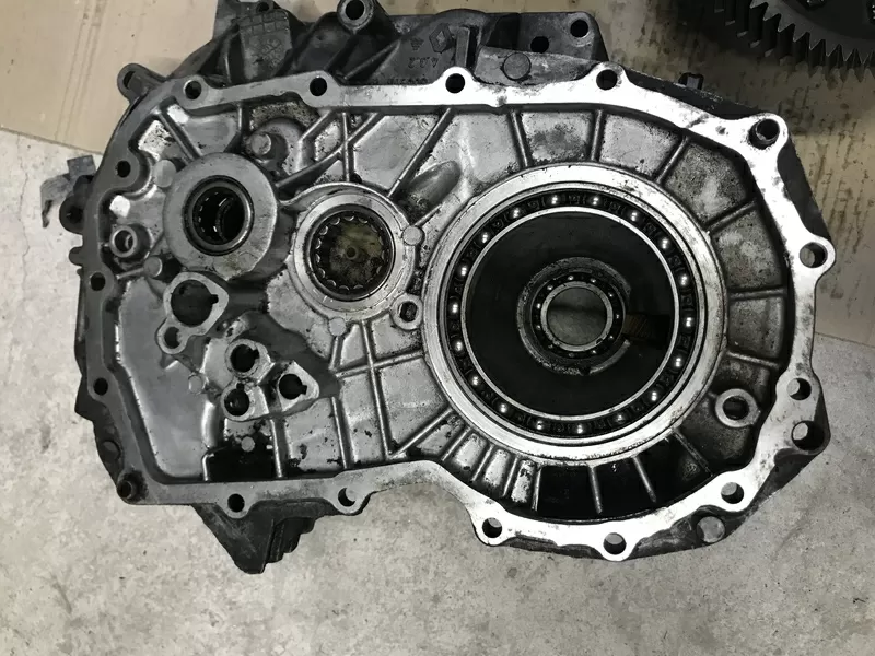 Бу корпус КПП 7700600516 Renault Laguna Megane Clio Kangoo