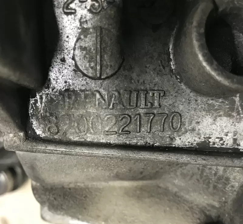Бу корпус КПП Renault Laguna 2,  8200221770