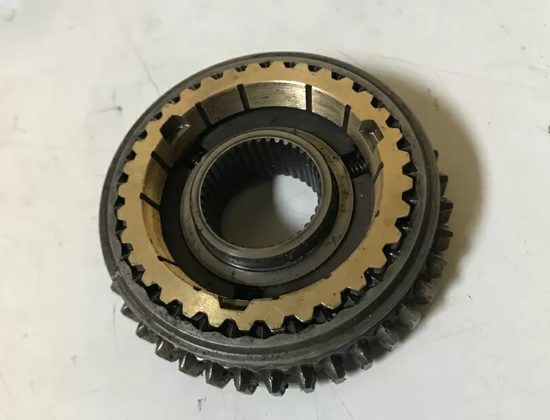 Бу синхронизатор 1-2 передачи Chery Amulet, оригинал 015311239AA