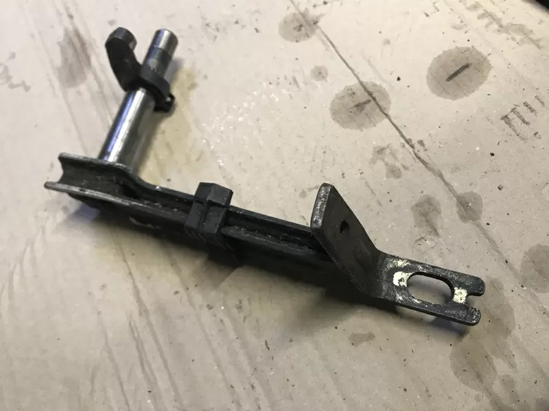 Бу вал вилки КПП Chery Amulet 015141701AA