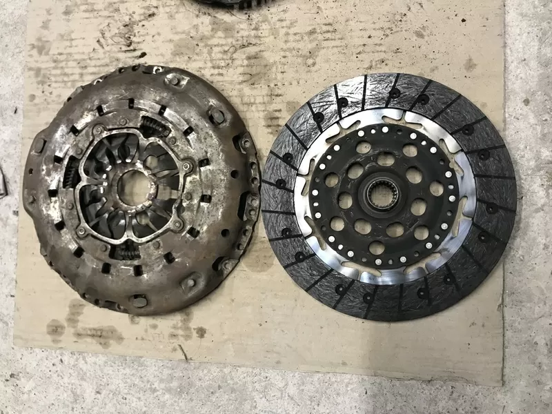 Бу корзина диск сцепления Renault Laguna 2, 6ст. КПП, 7701475974, D240mm