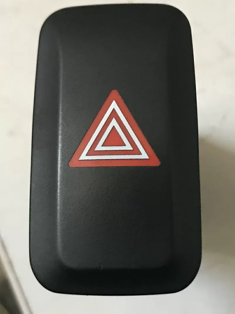 Бу кнопка аварийной сигнализации Kia Rio 3, 93791-4Y000