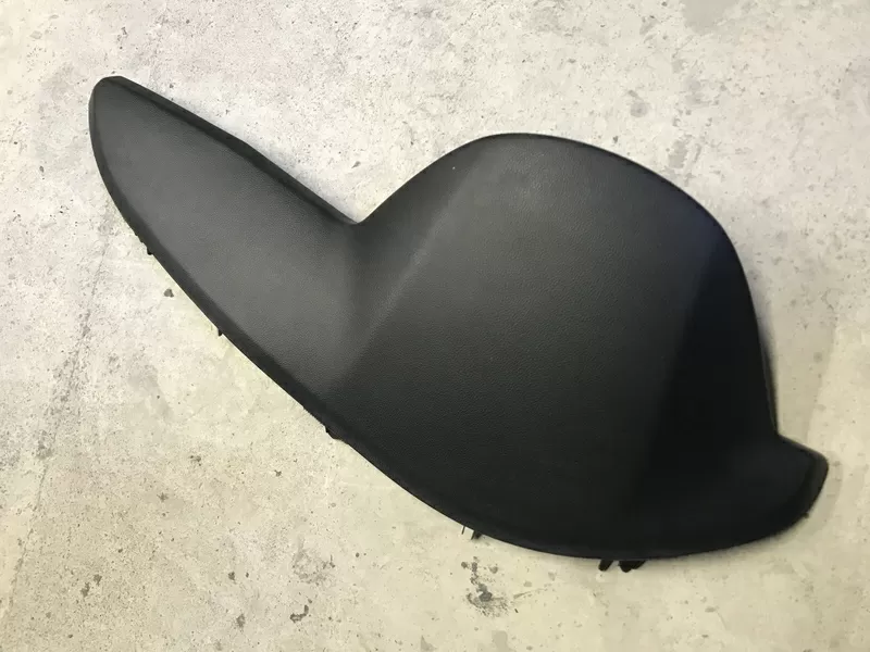 Бу козырёк накладка панели приборов Kia Rio 3, 85835-4X000