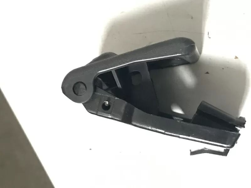 Бу ручка открывания капота Hyundai Kia,  81182-34000 2