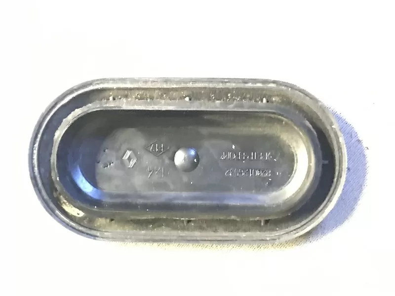 Бу заглушка пола Renault 8200126532, Kangoo Master Clio Captur Fluence Megane