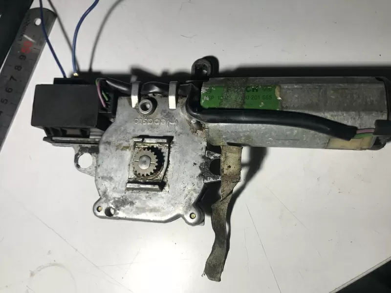 Бу моторчик люка Mercedes A class W168, A1688204110, 0390201665