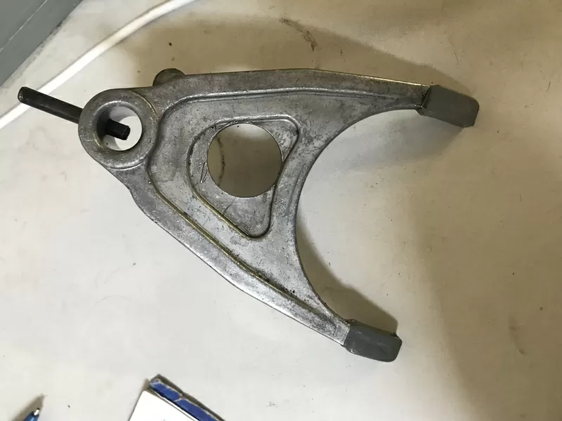 Бу вилка 5-й передачи КПП JR5,  8200730478 Renault Laguna Megane Kangoo 2