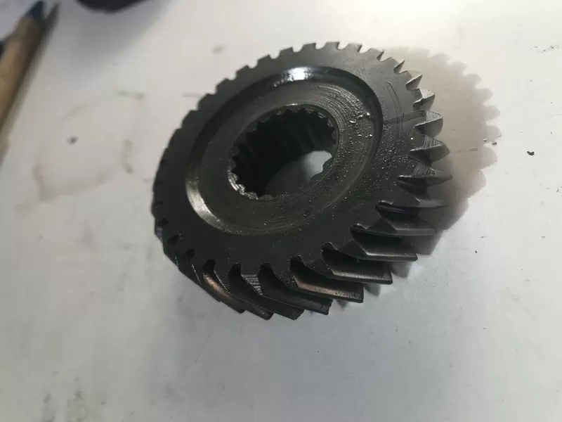 Бу шестерня 5 передачи 31z КПП JR5 Renault 8200607978 Megane Laguna Kangoo 