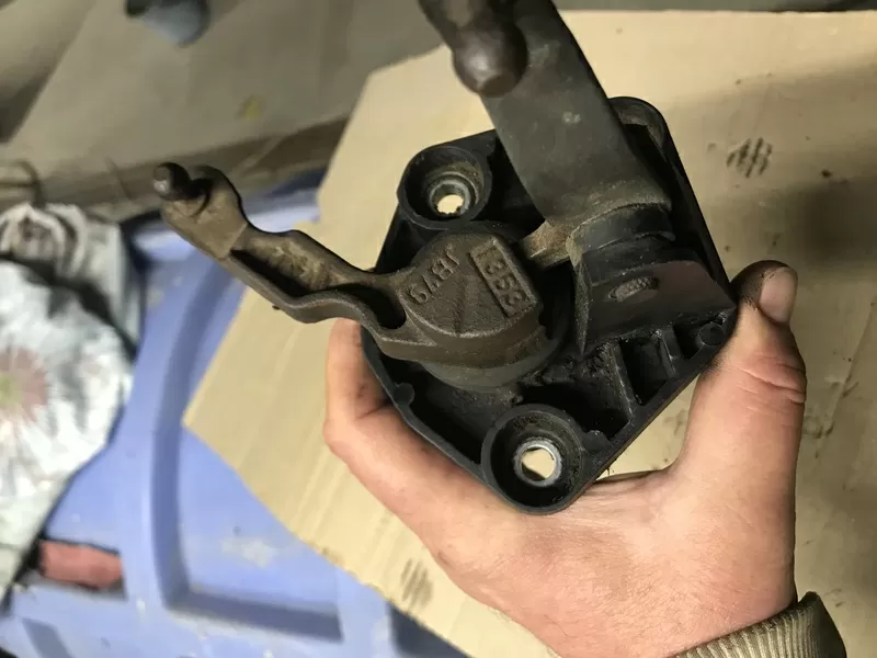 Бу механизм выбора передачи КПП JR5 328905083R Renault Megane Laguna 2