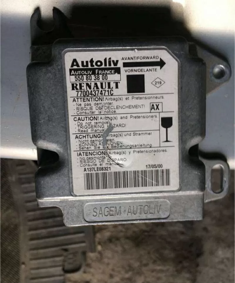 Б/у блок управления airbag Renault Scenic 1, 7700437471, 550803800