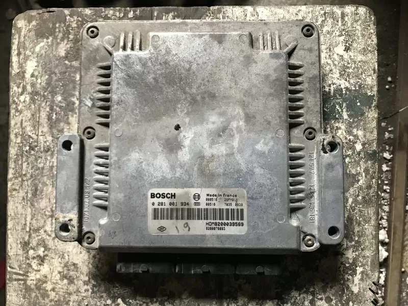Бу мозги Renault 0281001934,  8200039569,  8200076093