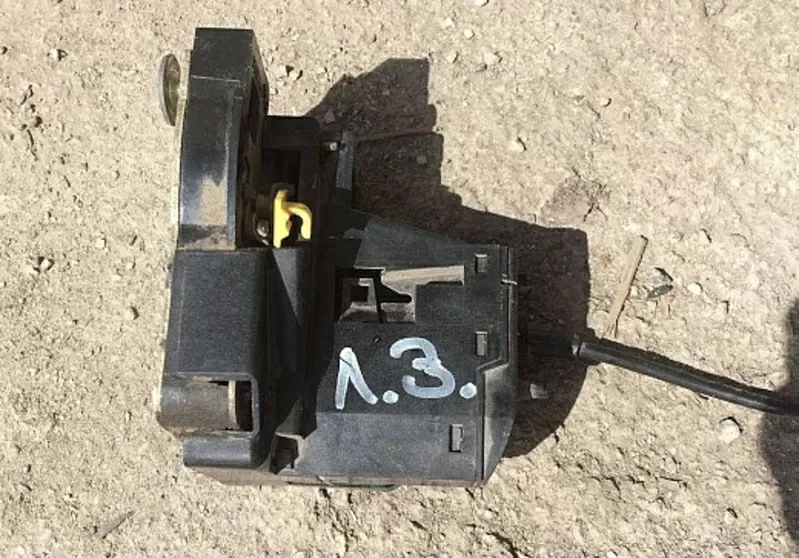 Бу замок задней левой двери Renault Scenic 1,  7700434602