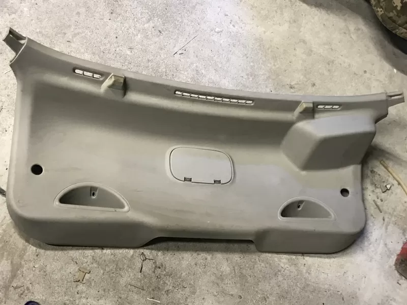 Бу обшивка крышки багажника Renault Laguna 2 лифтбек 8200107317