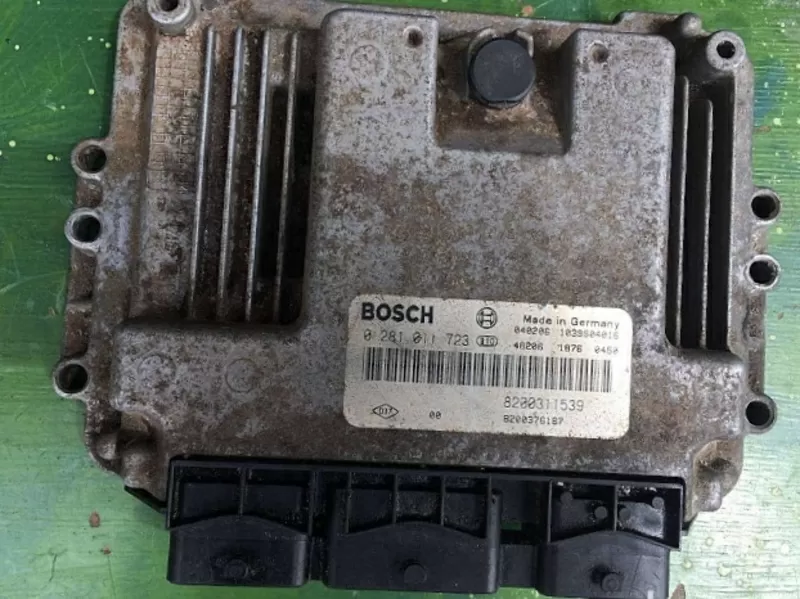 Б/у блок управления двигателем для Renault Laguna 2 0281011723,  8200311539,  8200376187