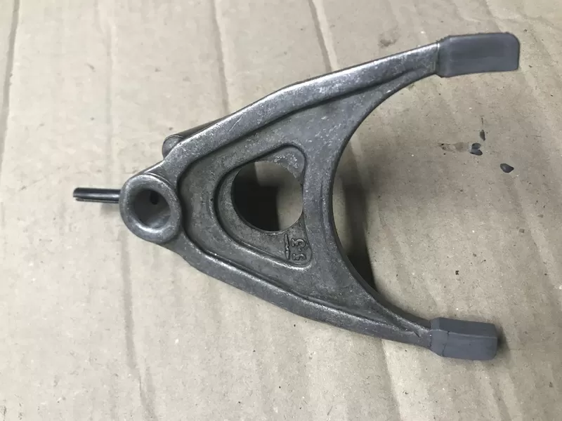 Бу вилка 5-й передачи КПП JR5,  8200730478 Renault Laguna Megane Kangoo