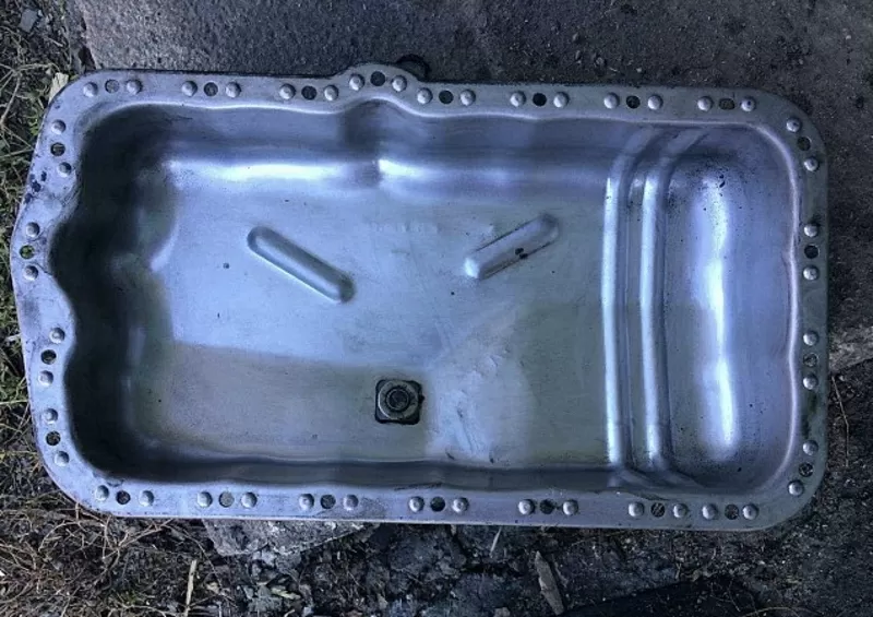 Б/у поддон картер двигателя 2.2,  2.5 dci Renault,  8200728389 