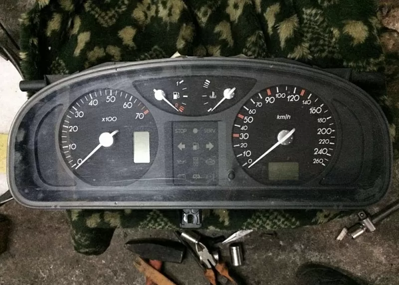 Б/у щиток приборов Renault Laguna 2,  8200170299,  АКПП, 