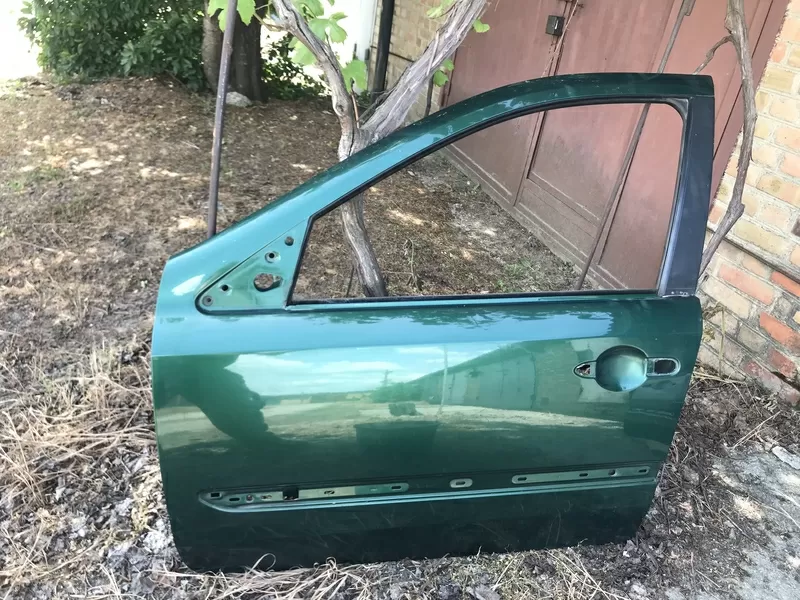 Б/у дверь передняя левая Renault Laguna 2, 7751471658 цвет NV926