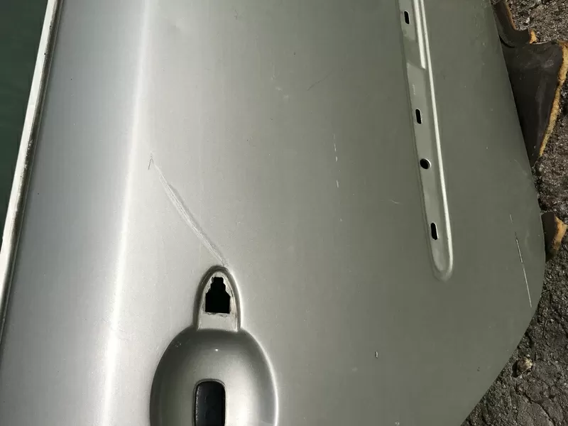 Бу дверь задняя правая Renault Laguna 2 универсал 7751472444 , цвет MV190 есть царапины, 2