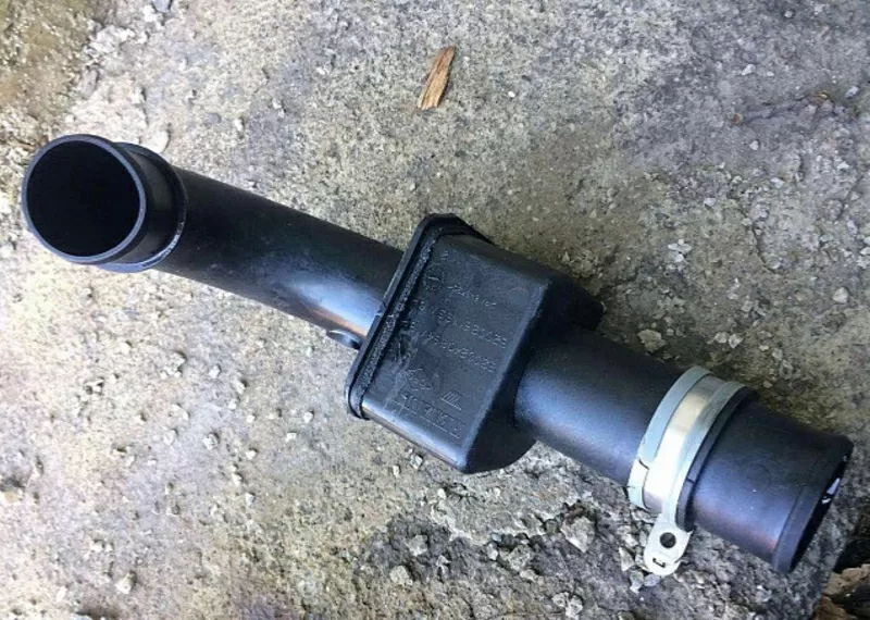 Б/у патрубок интеркулера 1, 5 dci,  Renault Megane 2,  8200240894 ,  8200261165, 