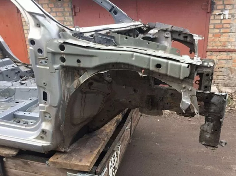Б/у передняя правая четверть лонжерон Renault Megane 2, 7751473682, 7751476154