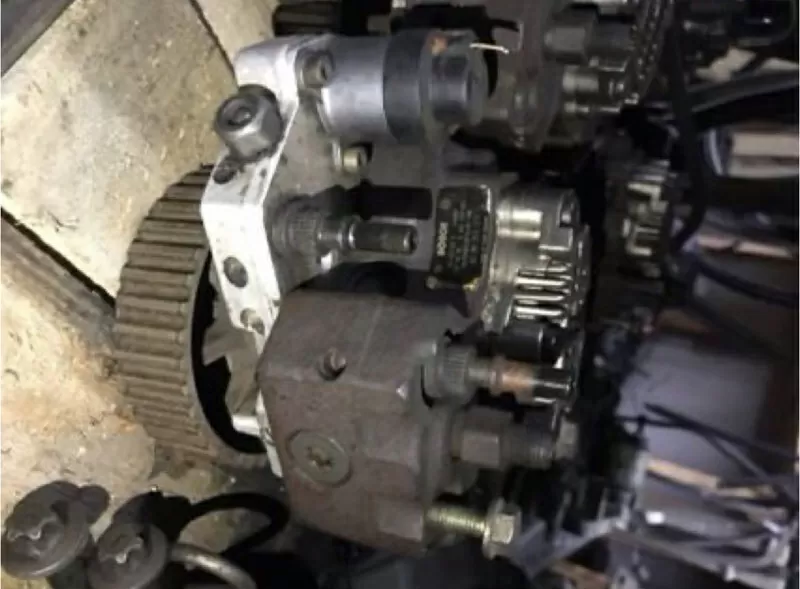Бу ТНВД топливный насос Renault 1.9dci, 8200055072, 0445010031
