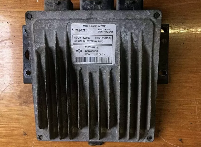 Б/у блок управления двигателем Renault Megane 2, 8200259832, 8200326910,