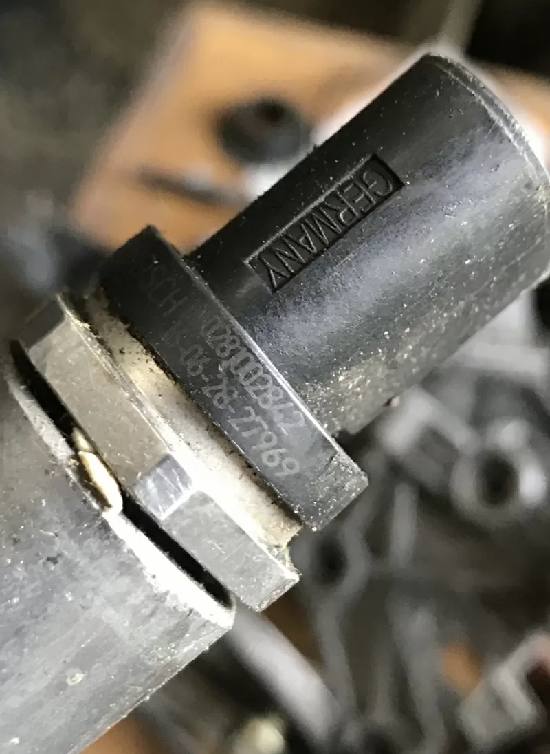 Б/у датчик давления топлива Bosch 0281002842, Mitsubishi Colt , Smart Forfour, Mercedes,