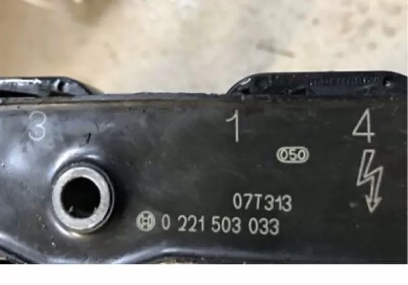 Бу катушка зажигания Mercedes Benz W168, 0221503033 2