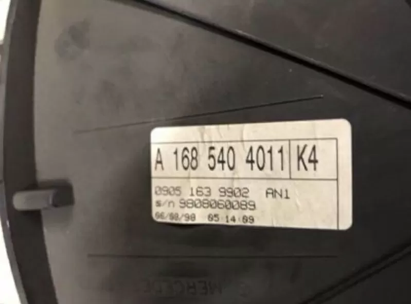 Бу панель приборов Mercedes Benz W168 ,  A1685404011 2