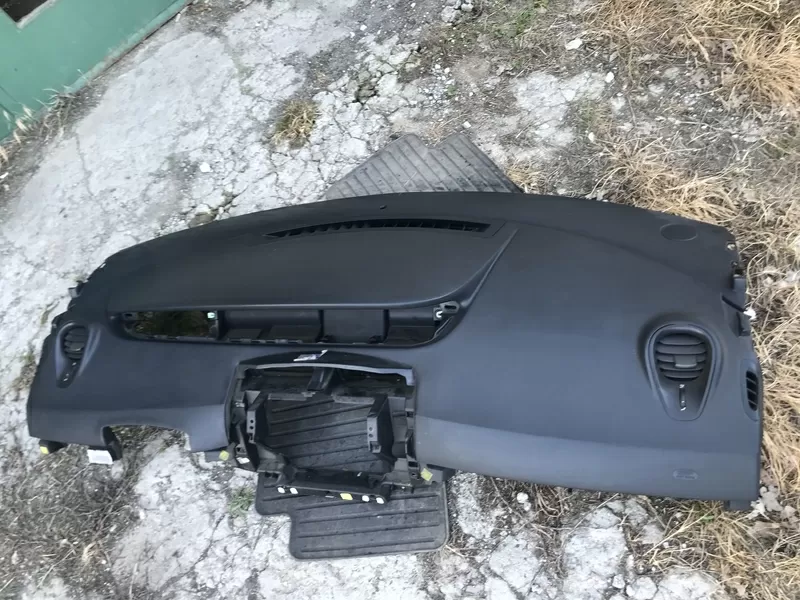 Б/у панель передняя,  торпедо Renault Scenic 2,  8200494115,  8200139257 2