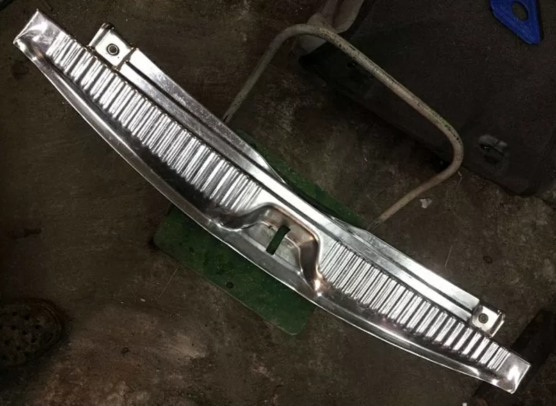 Б/у накладка порога багажника Renault Laguna 2, 8200012186, 8200459819