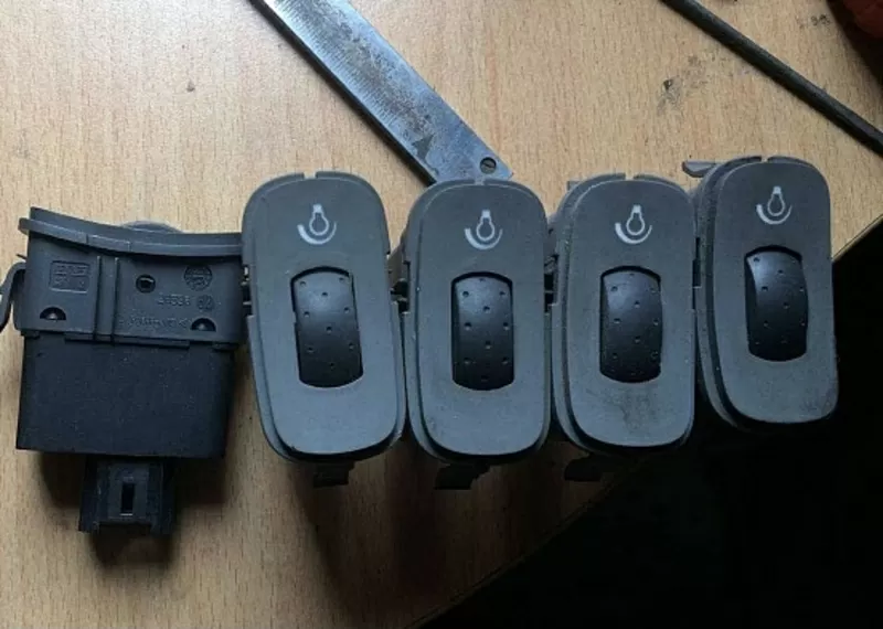 Б/у кнопка регулятор освещения панели приборов 8200052932, Renault Laguna 2