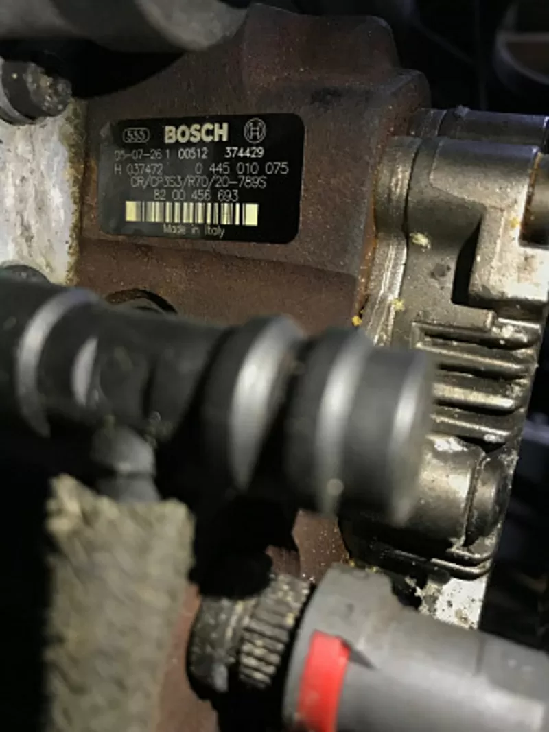 Б/у топливный насос высокого давления ТНВД Renault 8200456693
