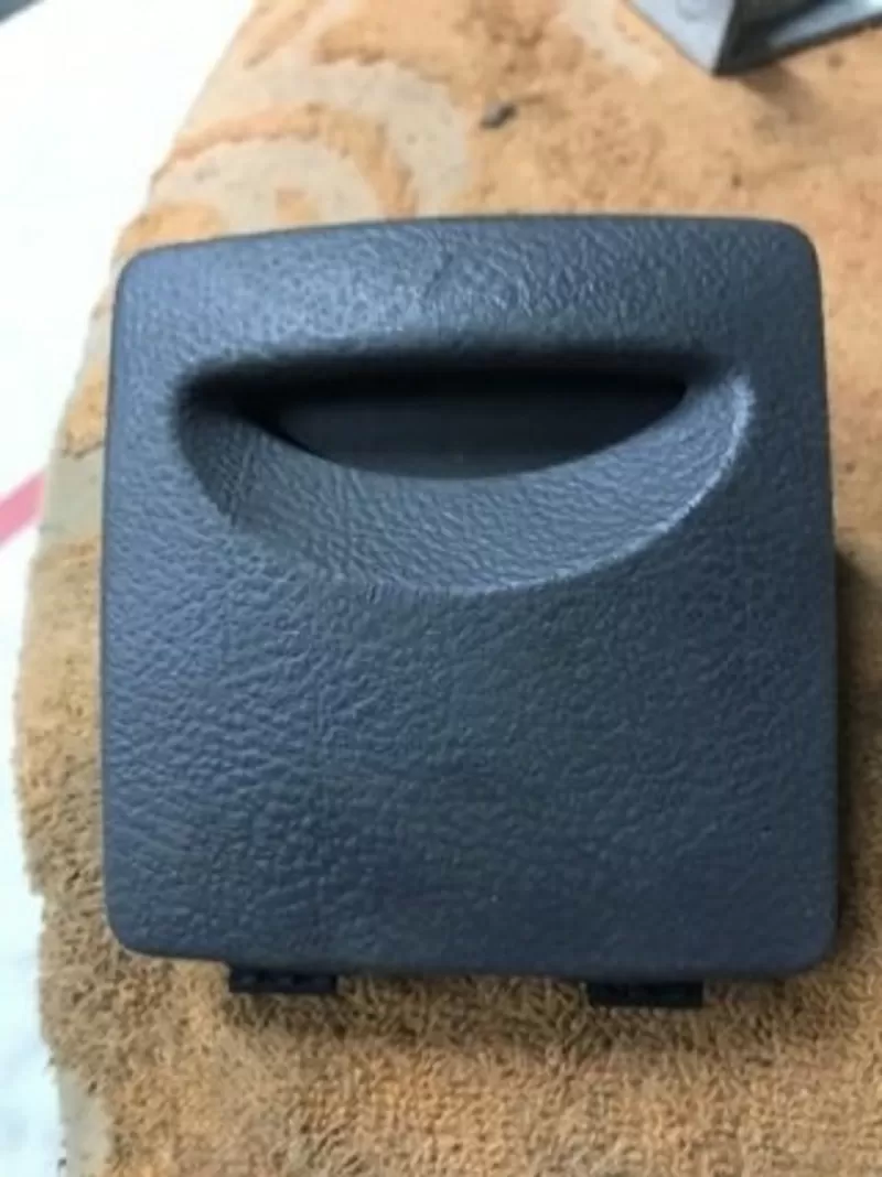 Бу пепельница задняя Renault Laguna 2, 7701059553, 7701049485, 7701049486