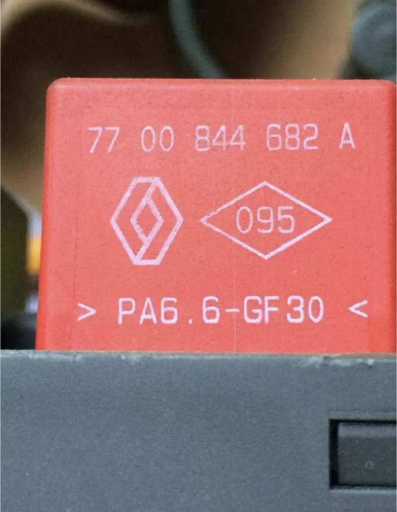 Б/у реле 7700844682A, 7700844682 Renault, Рено, 60А