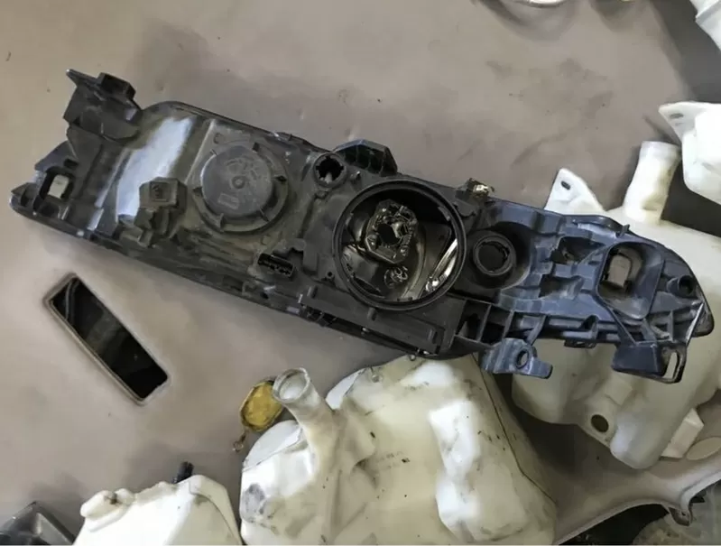Бу корпус фары Renault Laguna 2, 8200207516, xenon, правая, дорейстайлинг, без блока розжига. 3
