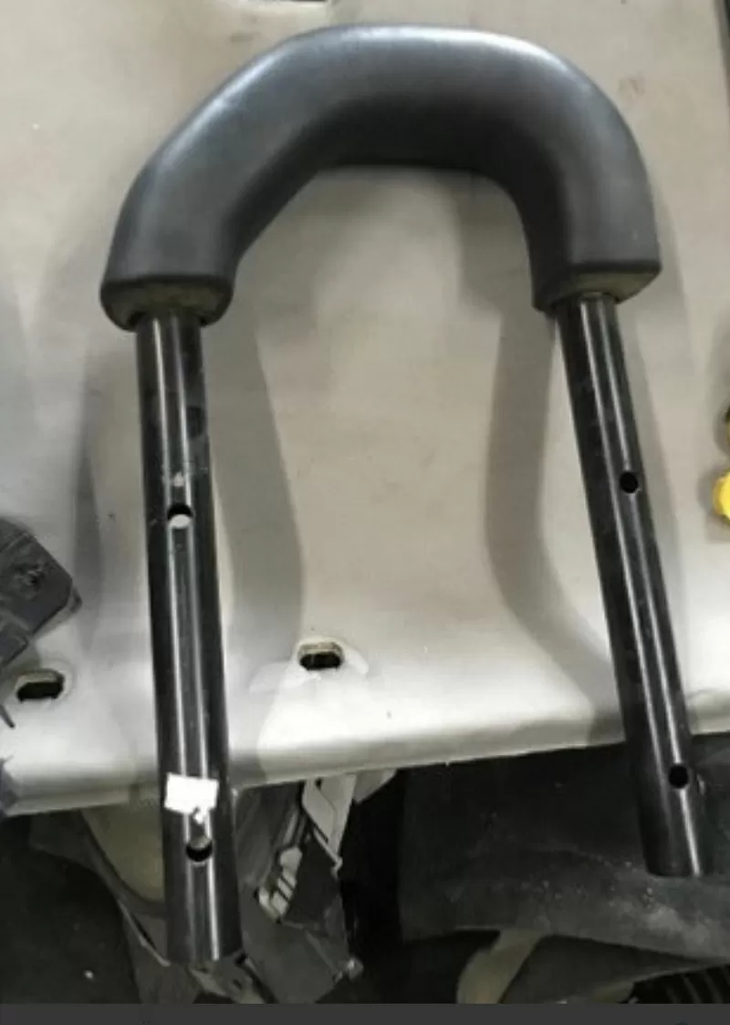 Бу подголовник задний Renault Megane 2 CC cabrio, 7701054855