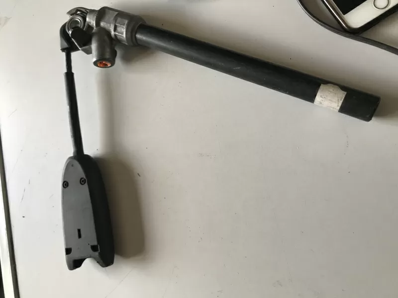 Бу натяжитель ремня безопасности передний правый Renault Scenic 2 8200548994, 8200238781